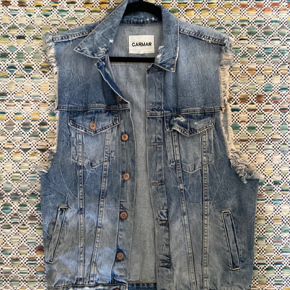 Carmar sleeveless jean jacket size small